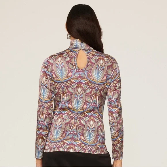 SFIZO Sfizio Art Deco Style Mockneck Top - Picture 4 of 14